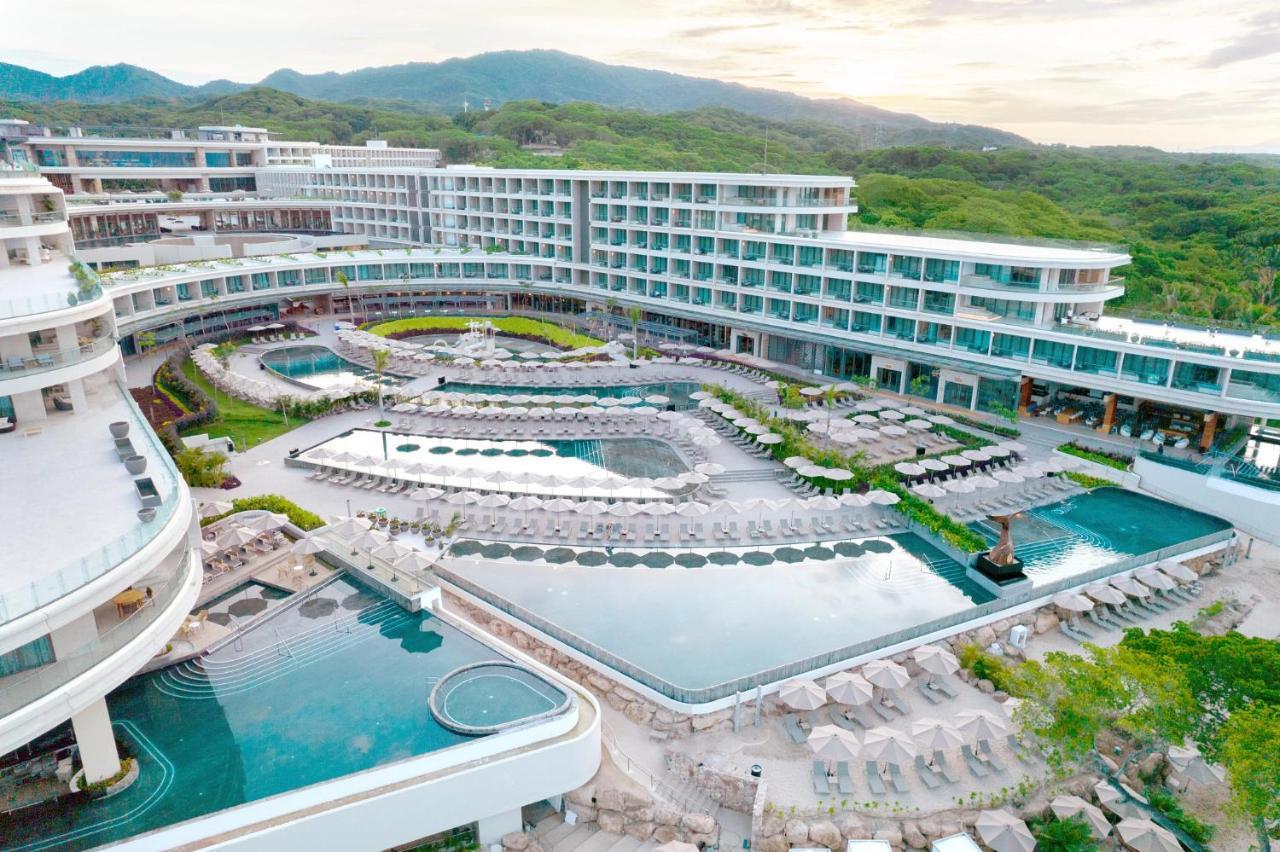 Secrets Bahia Mita Surf And Spa (Adults Only) بونتا مِيتا المظهر الخارجي الصورة